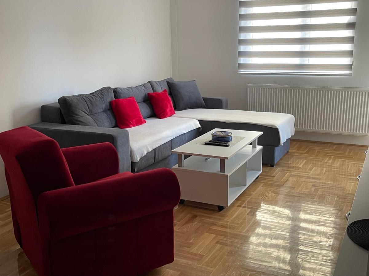City Apartmani Ni Exterior foto