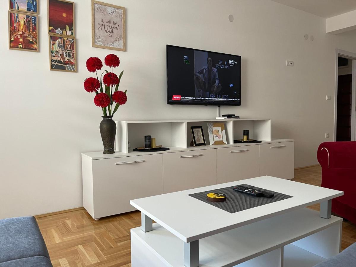 City Apartmani Ni Exterior foto